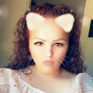 Meet your Posher, Maria guadalupe